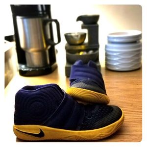Kyrie 2